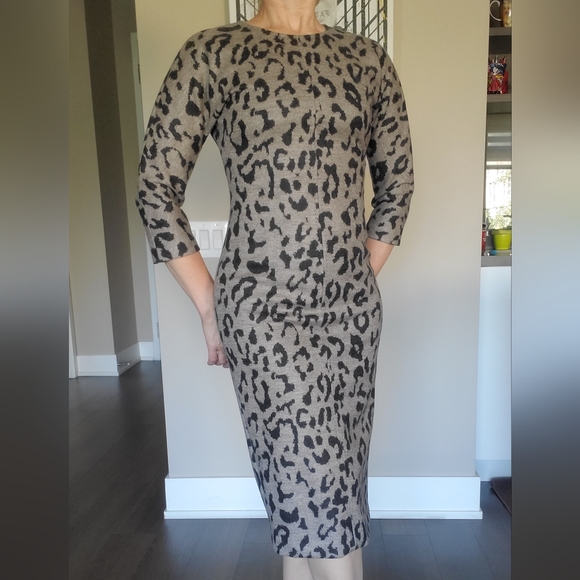 ๐ HOST PICK ๐ MaxMara Leopard Wool Dress ๐ - Picture 2 of 13